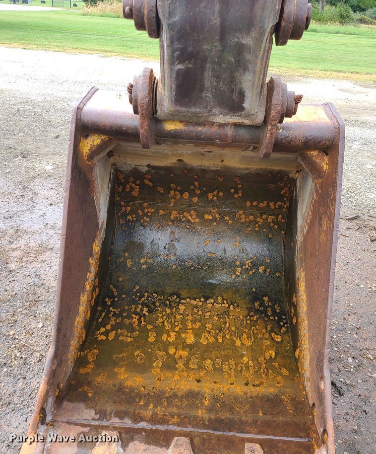 image for item DI6198 1980 John Deere 690B  excavator