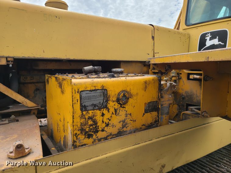 image for item DI6198 1980 John Deere 690B  excavator