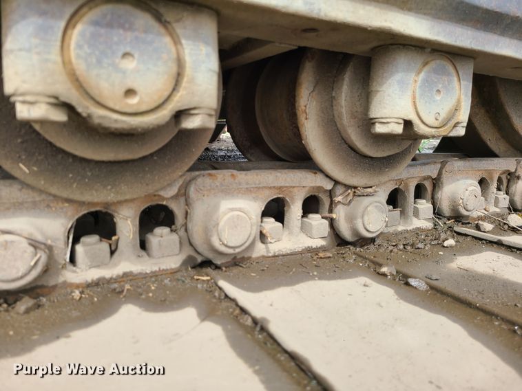 image for item DI6198 1980 John Deere 690B  excavator