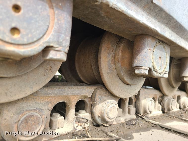 image for item DI6198 1980 John Deere 690B  excavator