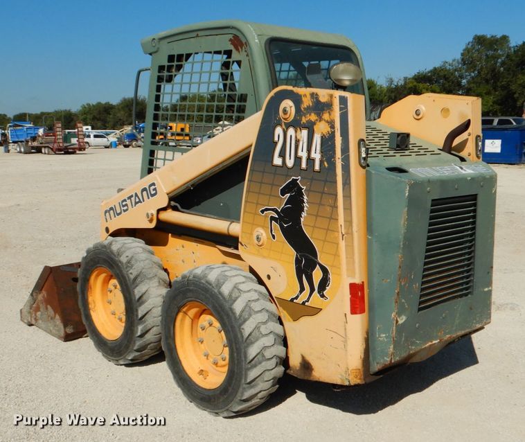 image for item DJ0788 2008 Mustang 2044  skid steer loader
