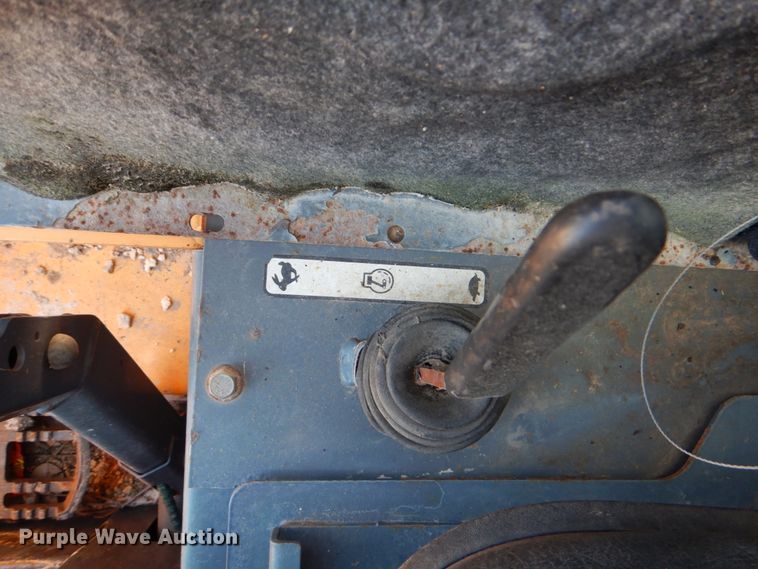 image for item DJ0788 2008 Mustang 2044  skid steer loader