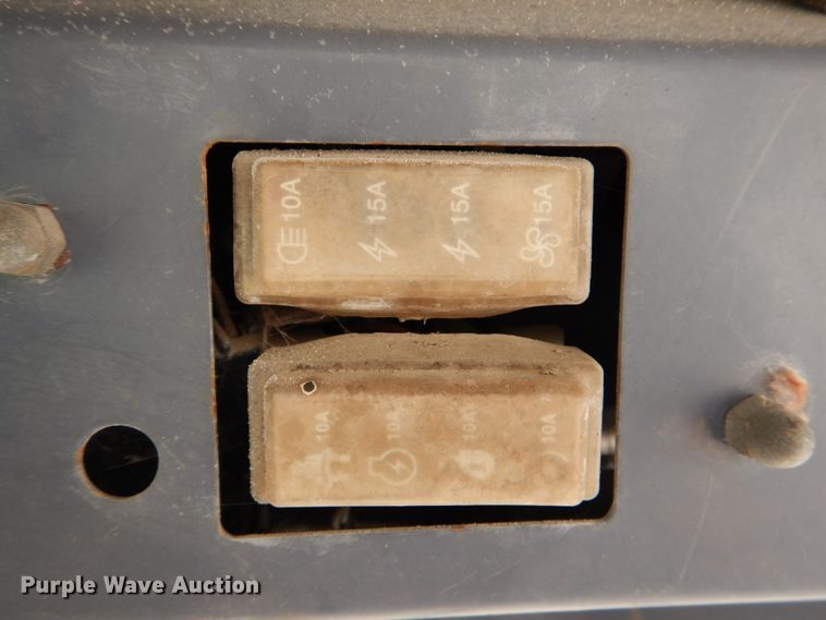 image for item DJ0788 2008 Mustang 2044  skid steer loader