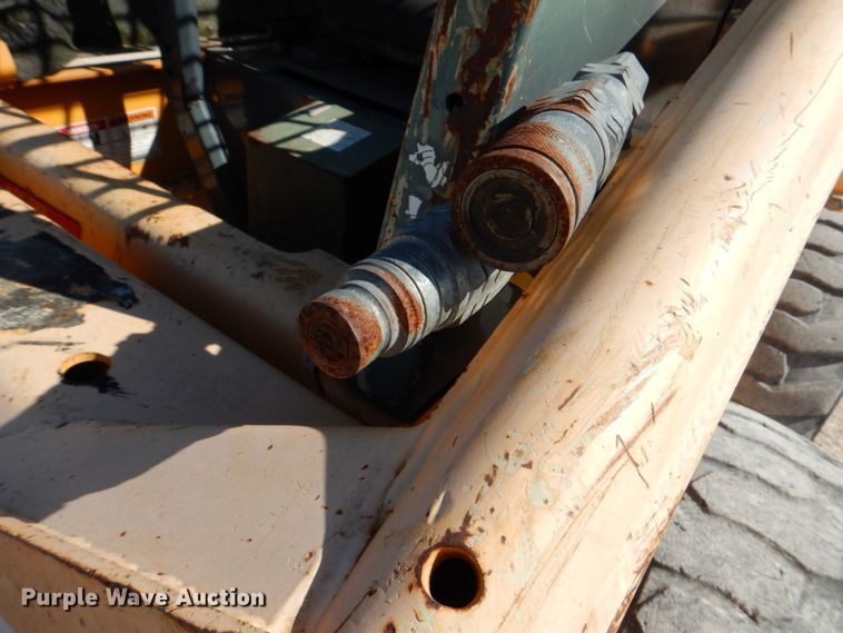 image for item DJ0788 2008 Mustang 2044  skid steer loader