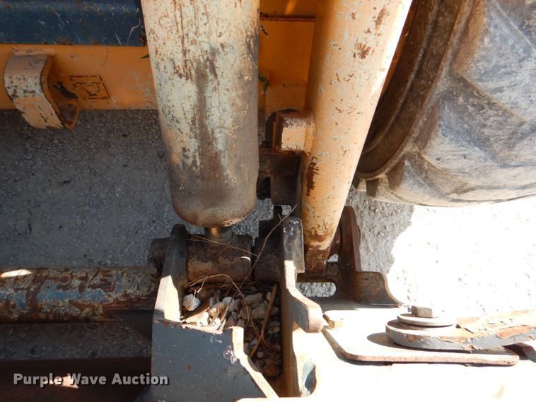 image for item DJ0788 2008 Mustang 2044  skid steer loader