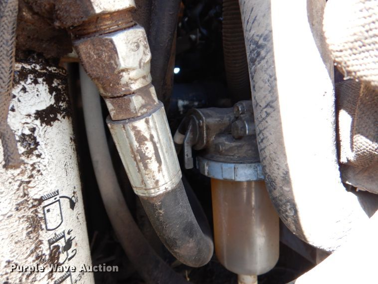 image for item DJ0788 2008 Mustang 2044  skid steer loader