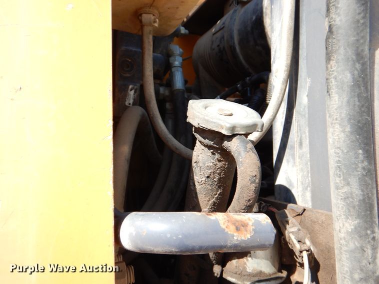 image for item DJ0788 2008 Mustang 2044  skid steer loader