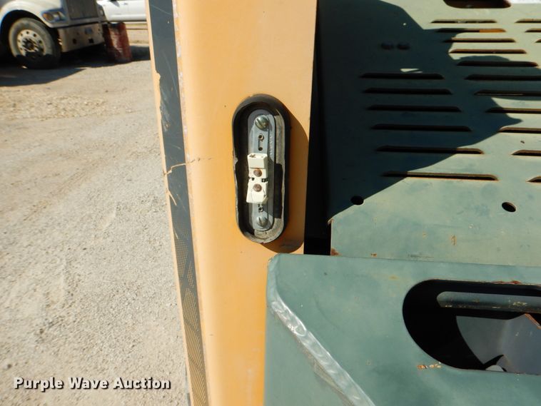 image for item DJ0788 2008 Mustang 2044  skid steer loader