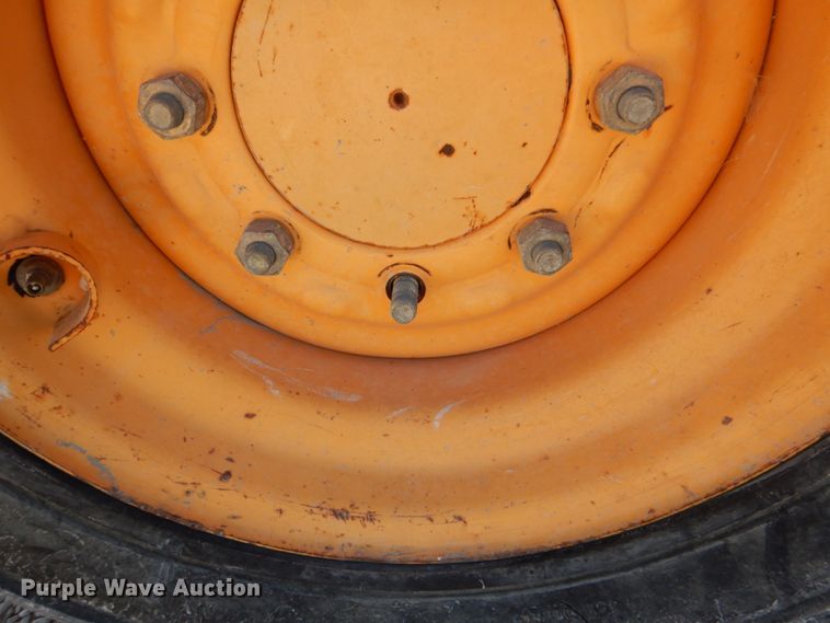 image for item DJ0788 2008 Mustang 2044  skid steer loader