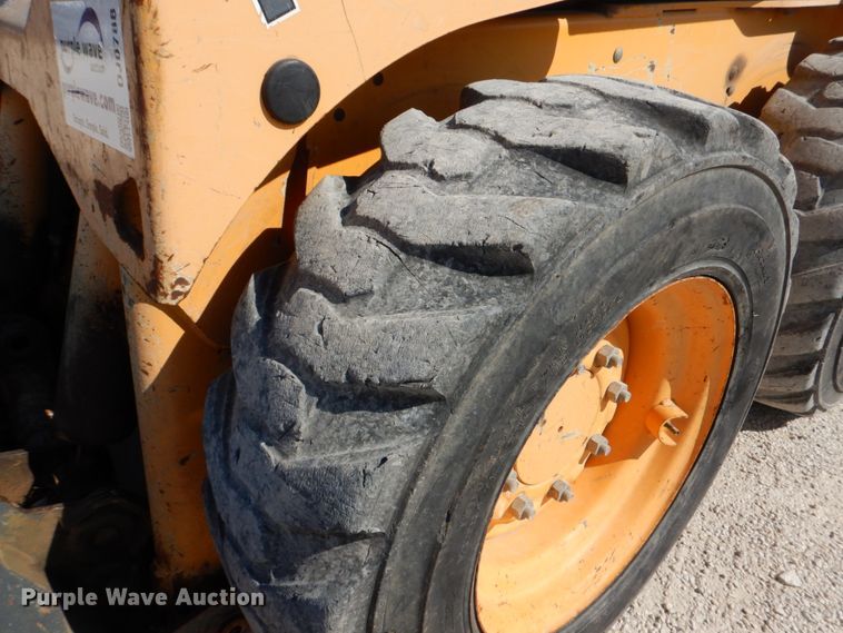 image for item DJ0788 2008 Mustang 2044  skid steer loader