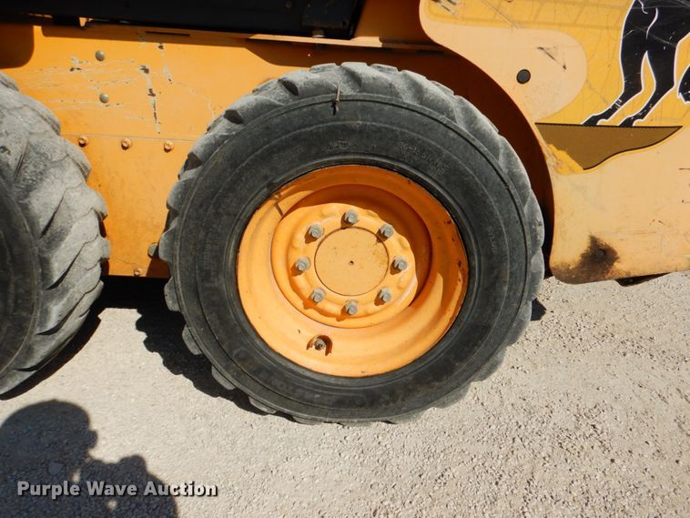 image for item DJ0788 2008 Mustang 2044  skid steer loader