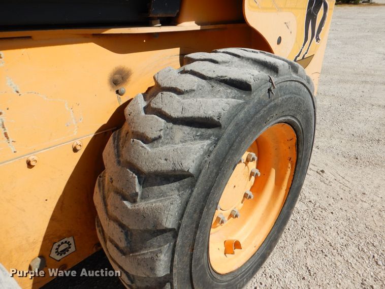 image for item DJ0788 2008 Mustang 2044  skid steer loader