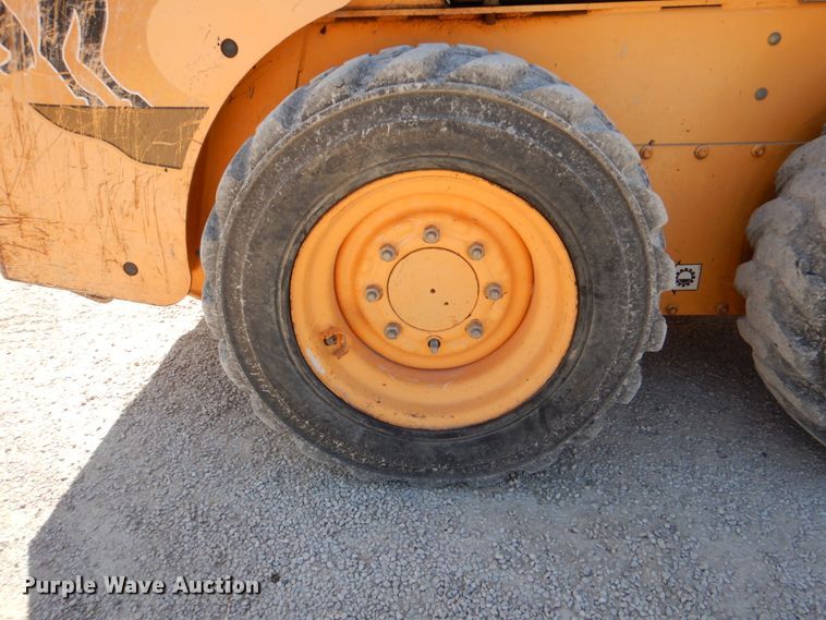 image for item DJ0788 2008 Mustang 2044  skid steer loader