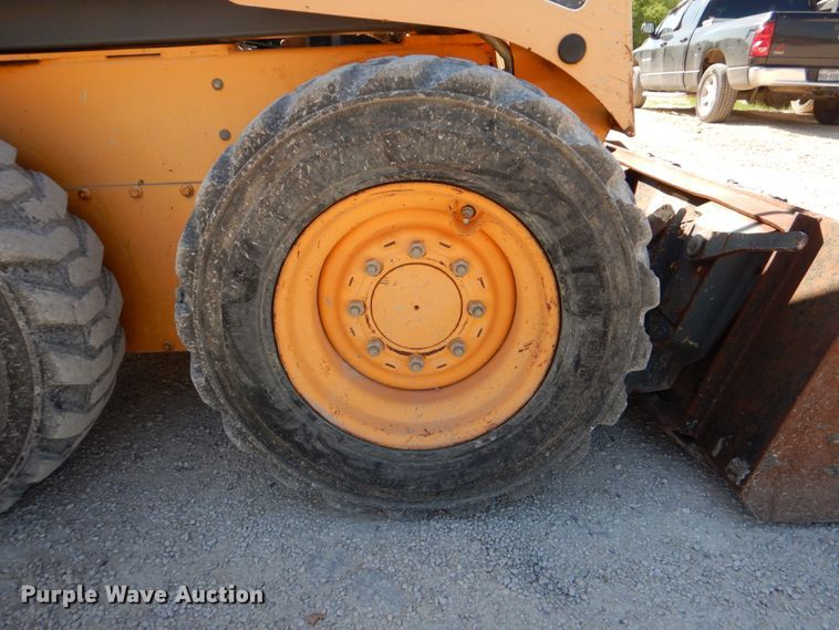 image for item DJ0788 2008 Mustang 2044  skid steer loader