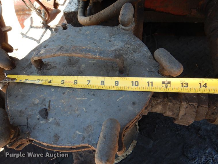 image for item DJ0789 1996 International 4700  seal coat truck