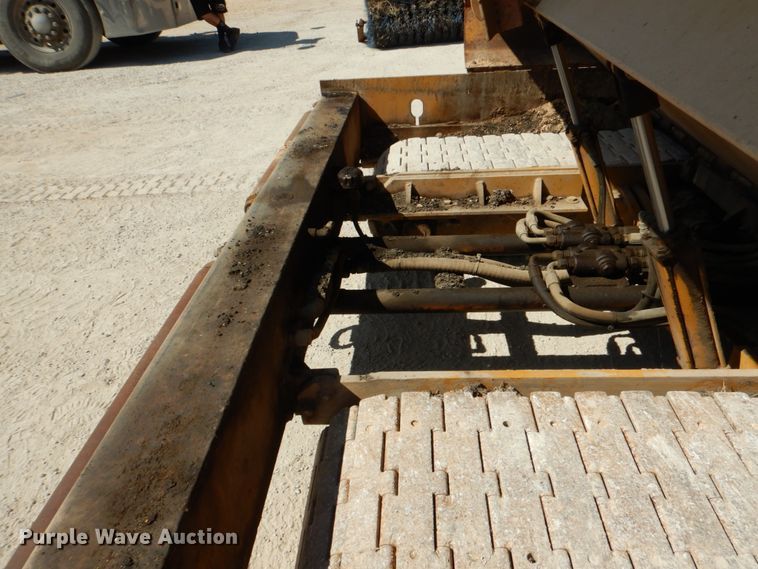 image for item DJ0790 Blaw-Knox M45OD-01-145  paver