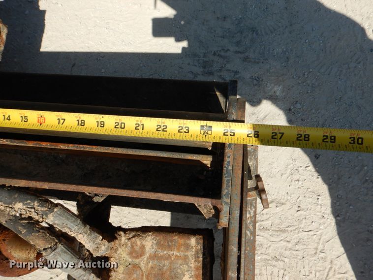 image for item DJ0790 Blaw-Knox M45OD-01-145  paver