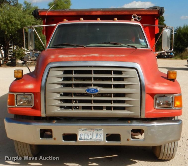 image for item DJ0792 1996 Ford F800  dump truck