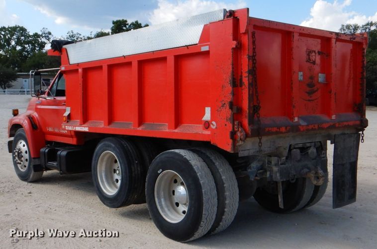 image for item DJ0792 1996 Ford F800  dump truck