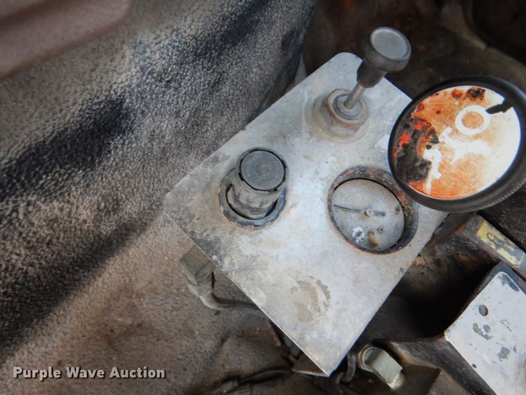 image for item DJ0792 1996 Ford F800  dump truck