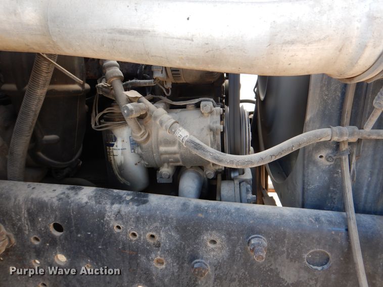 image for item DJ0792 1996 Ford F800  dump truck