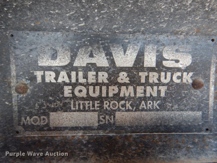 image for item DJ0792 1996 Ford F800  dump truck