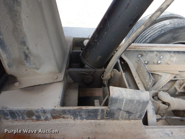 image for item DJ0792 1996 Ford F800  dump truck