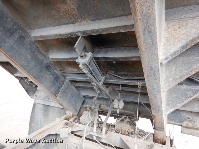 image for item DJ0792 1996 Ford F800  dump truck