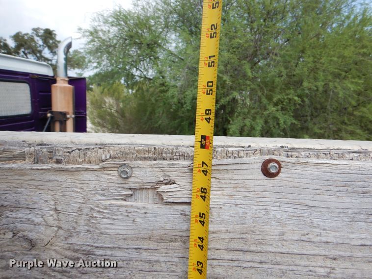 image for item DJ0792 1996 Ford F800  dump truck