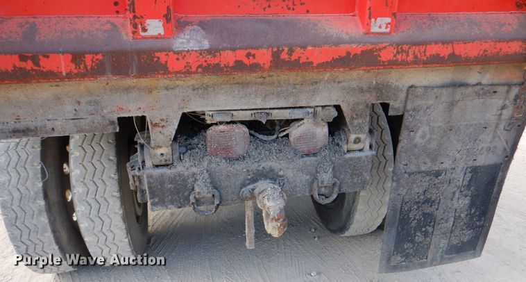 image for item DJ0792 1996 Ford F800  dump truck