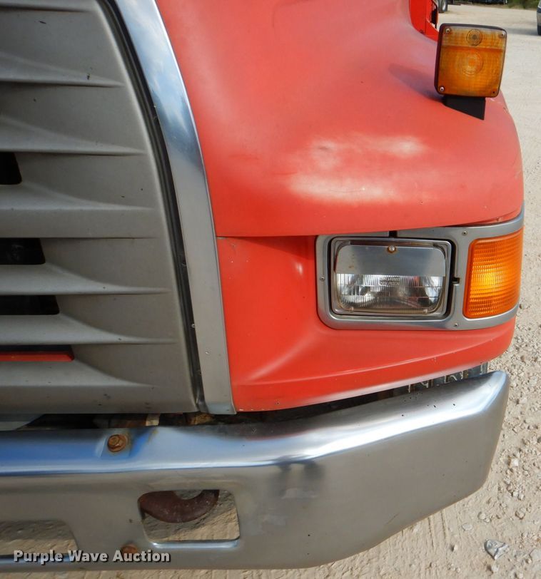 image for item DJ0792 1996 Ford F800  dump truck