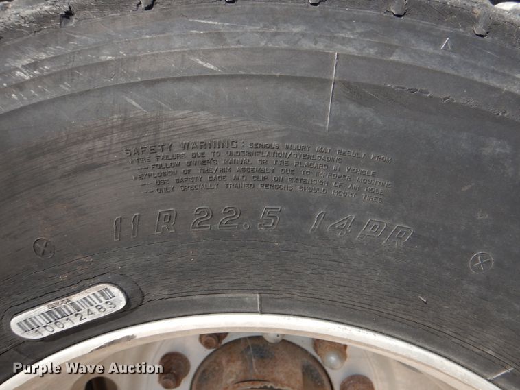 image for item DJ0792 1996 Ford F800  dump truck