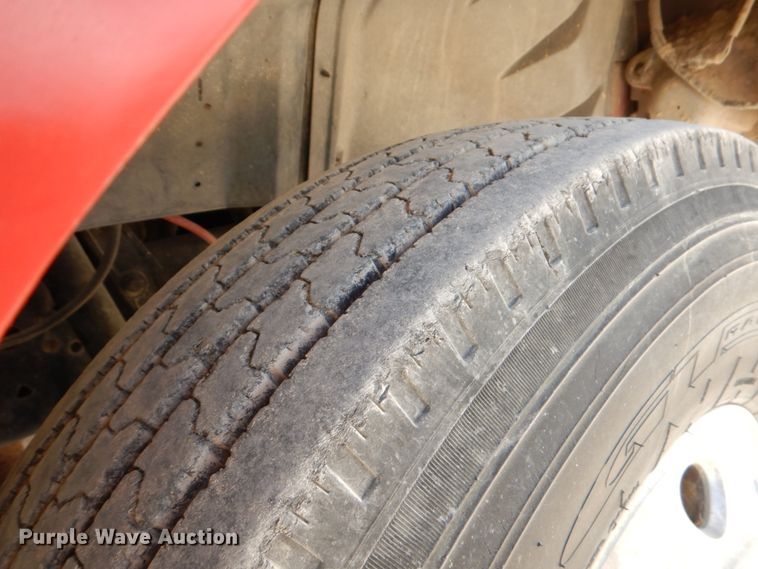 image for item DJ0792 1996 Ford F800  dump truck