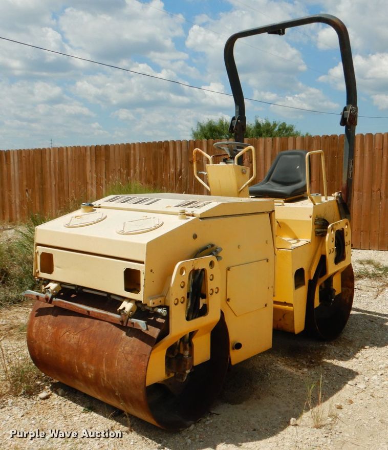 image for item DJ0793 1999 Wacker RD25  double drum roller