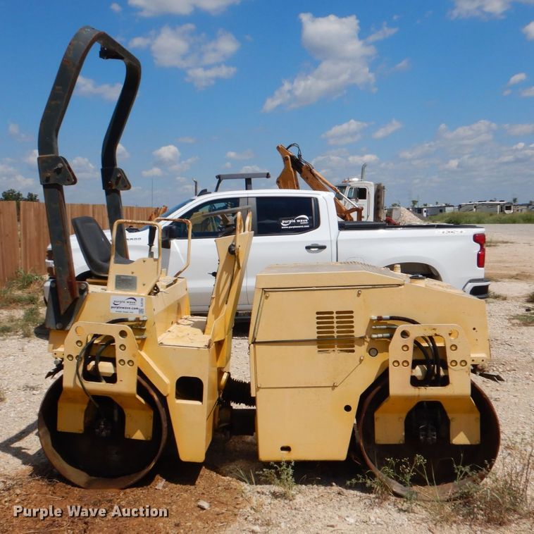 image for item DJ0793 1999 Wacker RD25  double drum roller