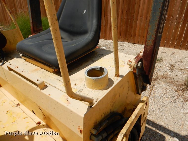 image for item DJ0793 1999 Wacker RD25  double drum roller