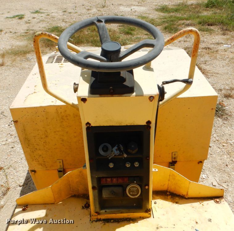 image for item DJ0793 1999 Wacker RD25  double drum roller