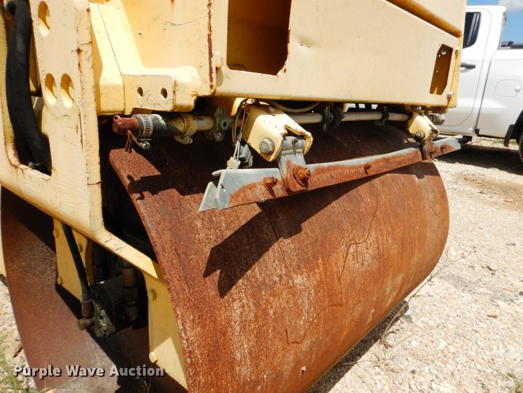 image for item DJ0793 1999 Wacker RD25  double drum roller