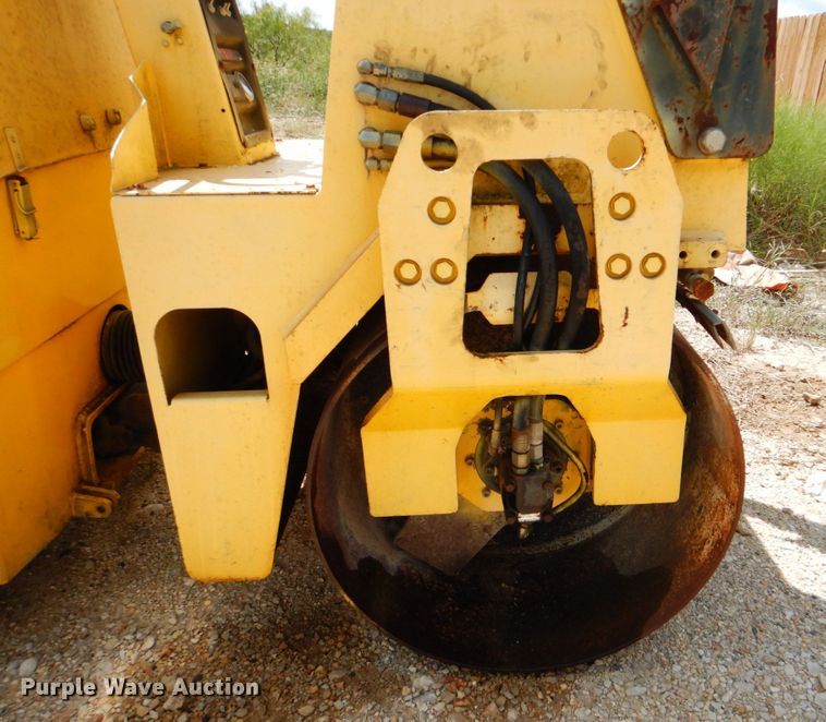image for item DJ0793 1999 Wacker RD25  double drum roller