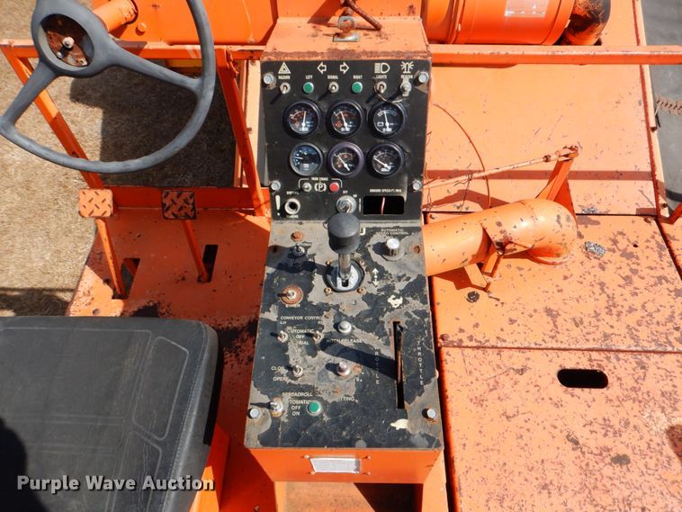 image for item DJ0795 1996 Rosco SPRHH  chip spreader