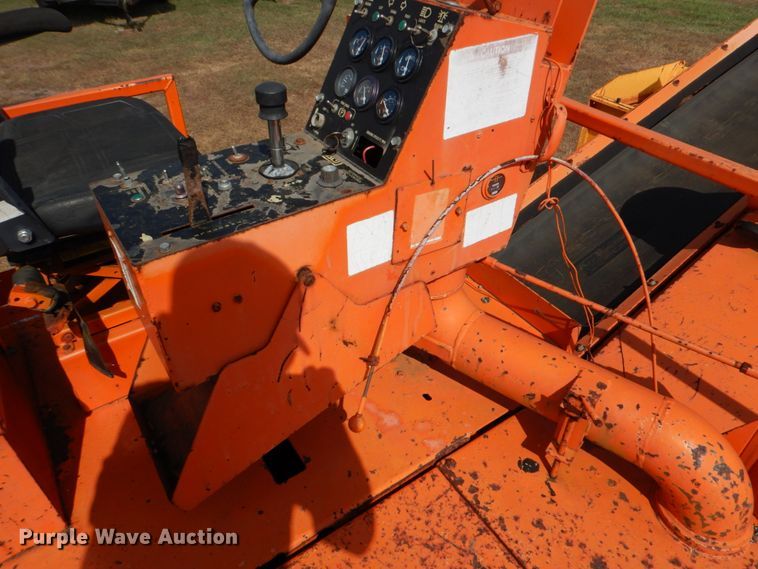 image for item DJ0795 1996 Rosco SPRHH  chip spreader