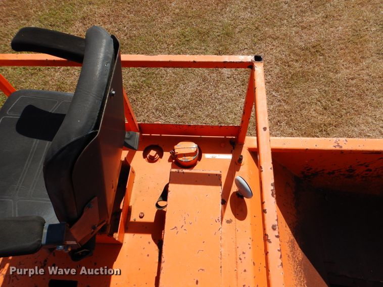 image for item DJ0795 1996 Rosco SPRHH  chip spreader