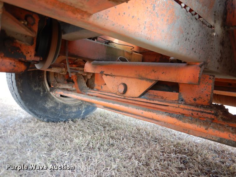 image for item DJ0795 1996 Rosco SPRHH  chip spreader