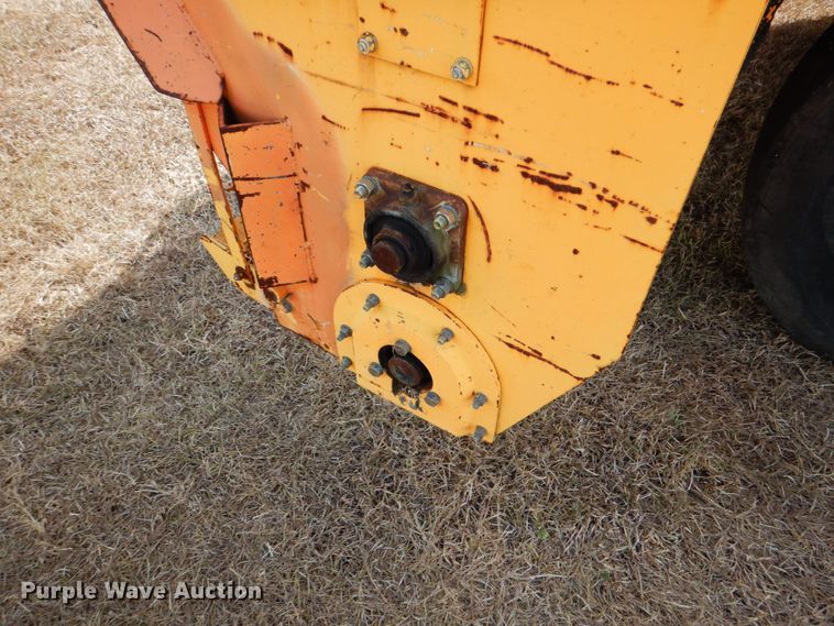 image for item DJ0795 1996 Rosco SPRHH  chip spreader