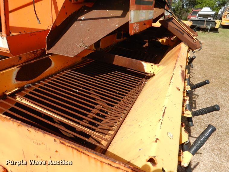 image for item DJ0795 1996 Rosco SPRHH  chip spreader