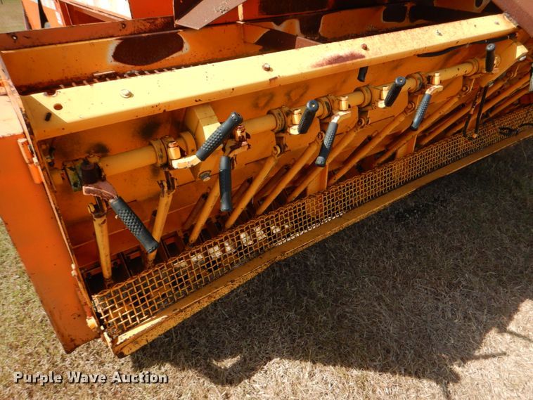 image for item DJ0795 1996 Rosco SPRHH  chip spreader