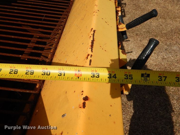 image for item DJ0795 1996 Rosco SPRHH  chip spreader