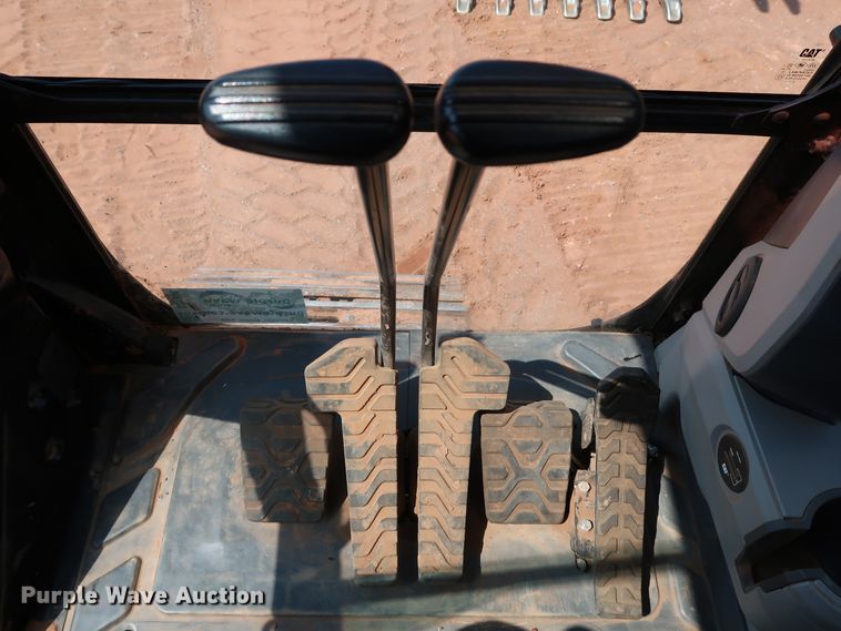 image for item DJ1946 2019 Caterpillar 325F L CR  excavator