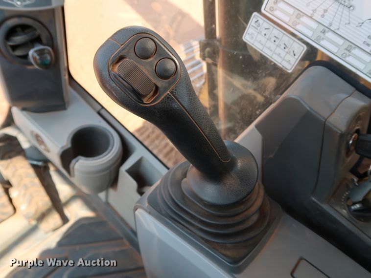 image for item DJ1946 2019 Caterpillar 325F L CR  excavator