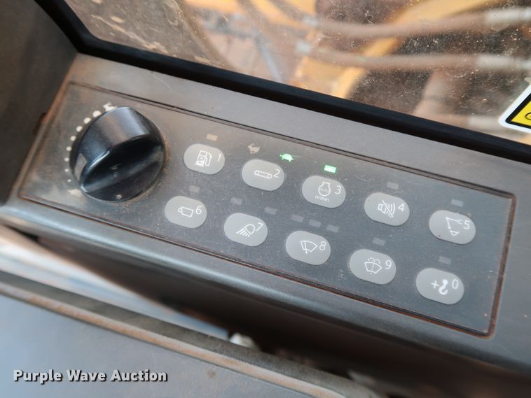 image for item DJ1946 2019 Caterpillar 325F L CR  excavator